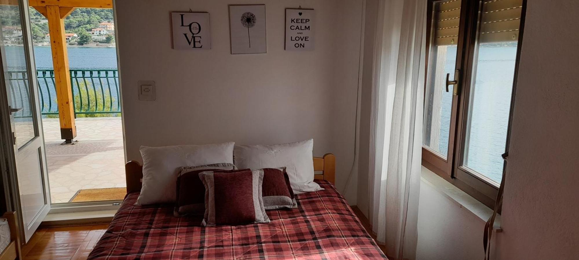Direkt Na Moru - Bungalov Apartamento Šibenik Exterior foto