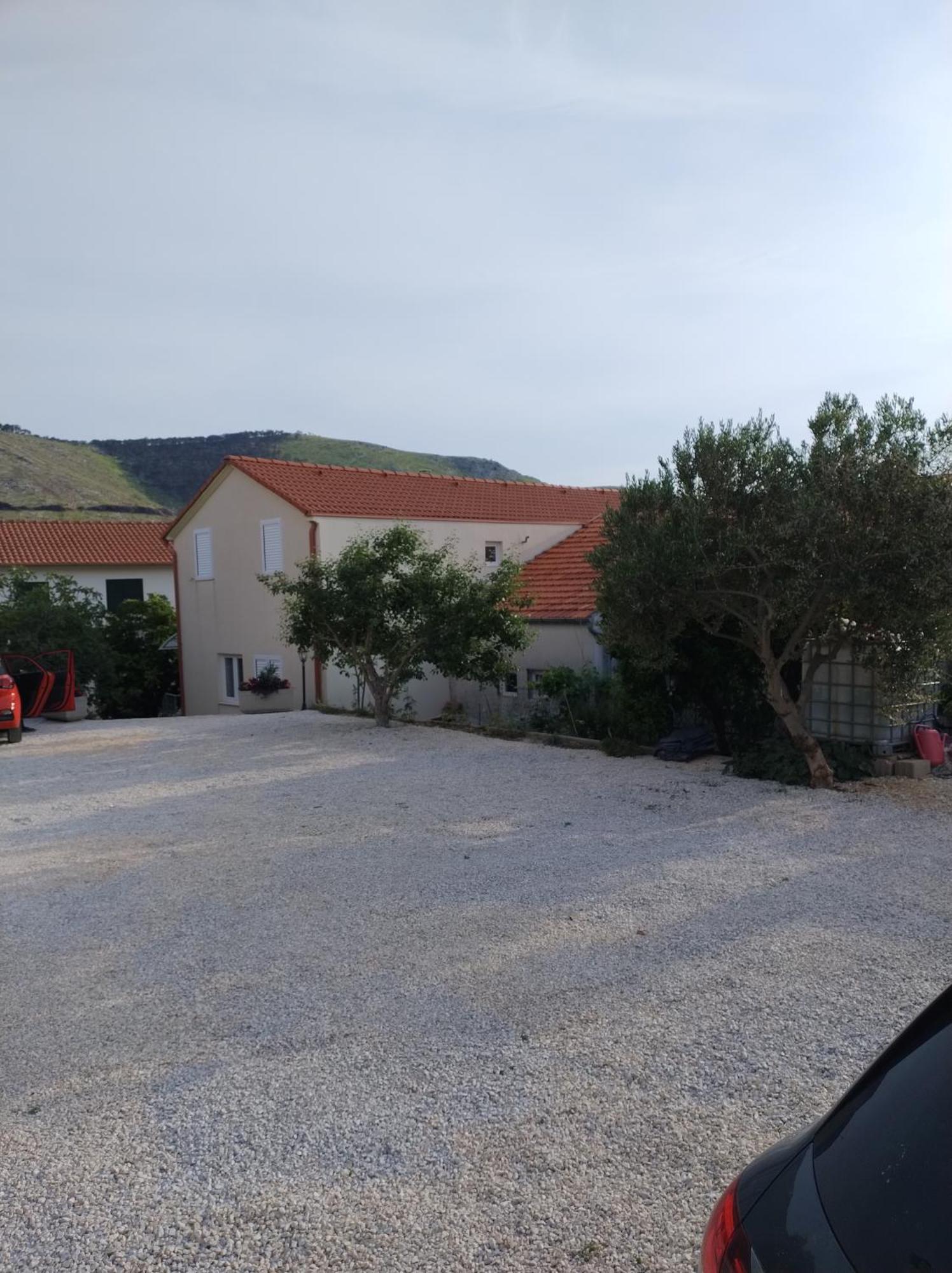 Direkt Na Moru - Bungalov Apartamento Šibenik Quarto foto